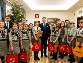 Betlejemskie Światło Pokoju w Sejmie